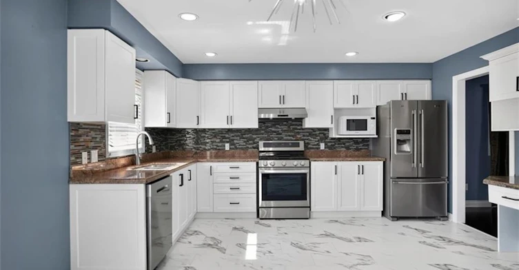 19 Konstantine Court, Hamilton, ON, L9B 2T3 - 11