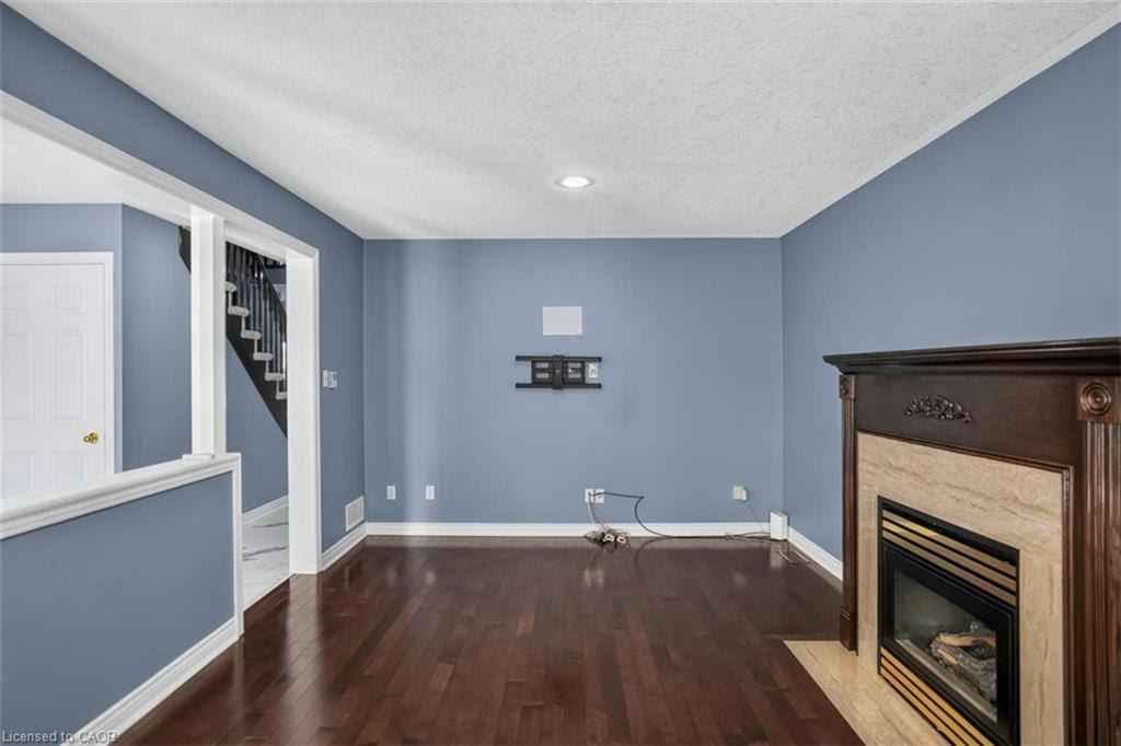 19 Konstantine Court, Hamilton, ON, L9B 2T3 - 16