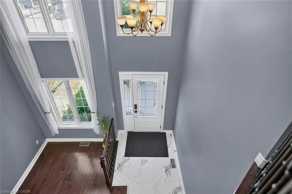 19 Konstantine Court, Hamilton, ON, L9B 2T3 - 19