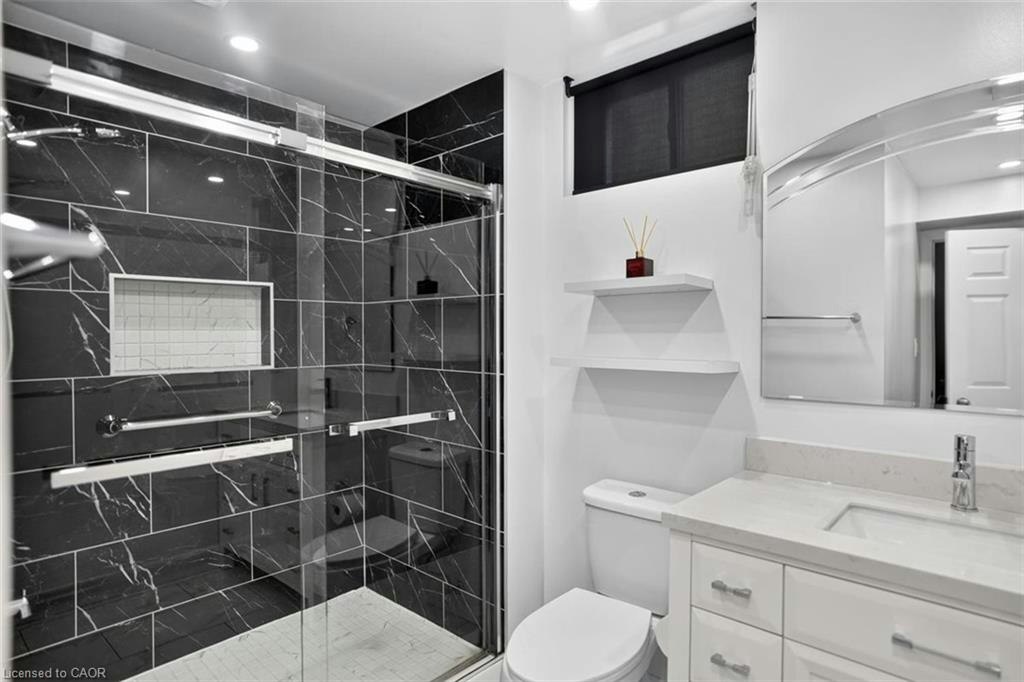 19 Konstantine Court, Hamilton, ON, L9B 2T3 - 37