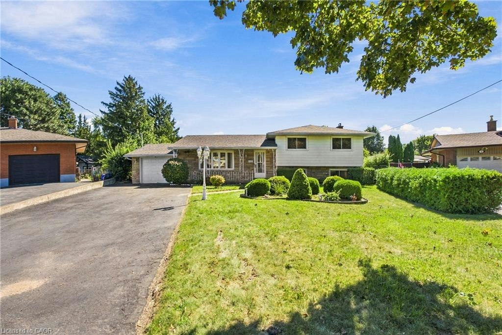 8 Empress Court, St. Catharines, ON, L2N 3G8