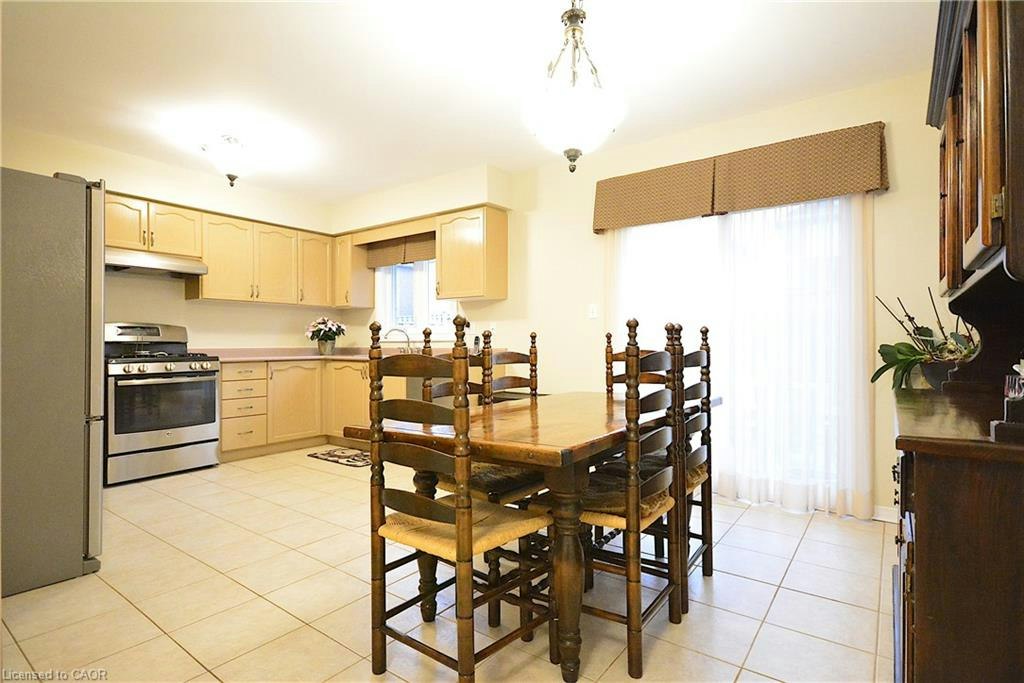 2131 Stillmeadow Road, Oakville, ON, L6M 3T4 5