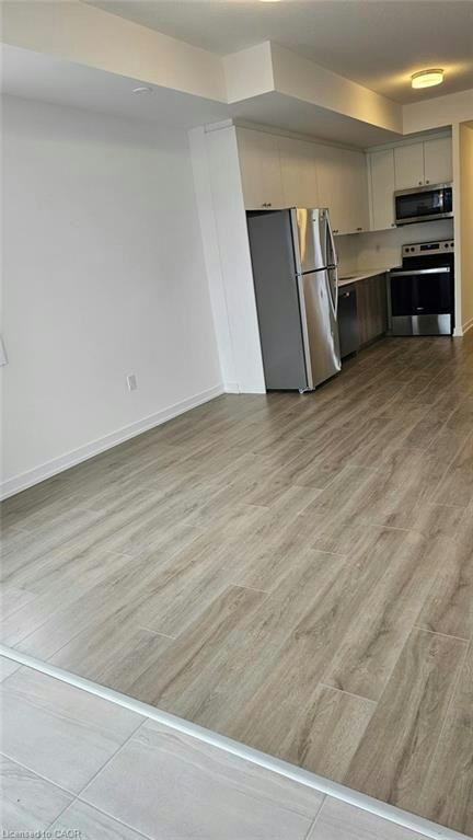 J2-40 Palace Street, Kitchener, ON, N2E 3R9 - 2