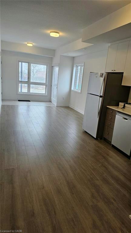 J2-40 Palace Street, Kitchener, ON, N2E 3R9
