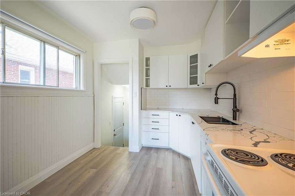 150 Beland Avenue S, Hamilton, ON, L8K 3T6 - 7