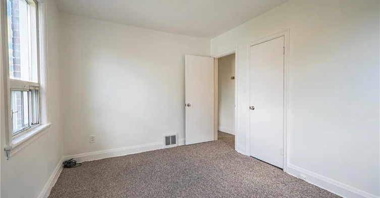 150 Beland Avenue S, Hamilton, ON, L8K 3T6 - 17