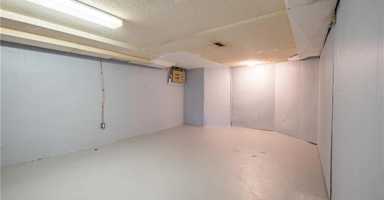 150 Beland Avenue S, Hamilton, ON, L8K 3T6 - 23