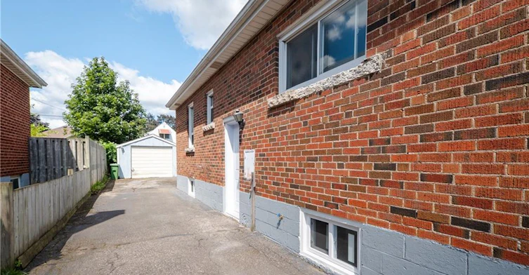 150 Beland Avenue S, Hamilton, ON, L8K 3T6 - 24