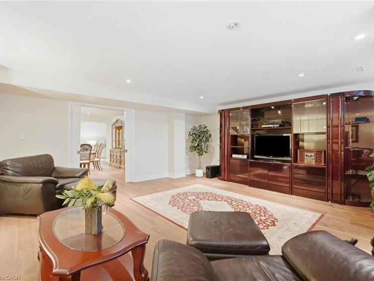 4 Summit Drive, Hamilton, ON, L8B 0E4 - 38