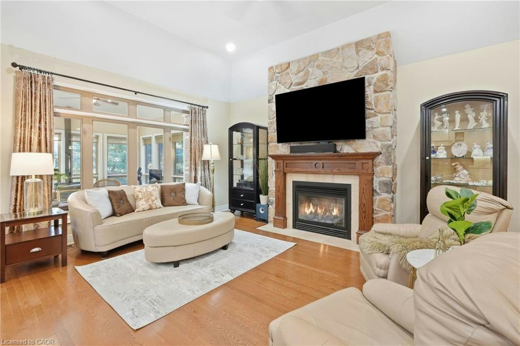 4 Summit Drive, Hamilton, ON, L8B 0E4 - 7
