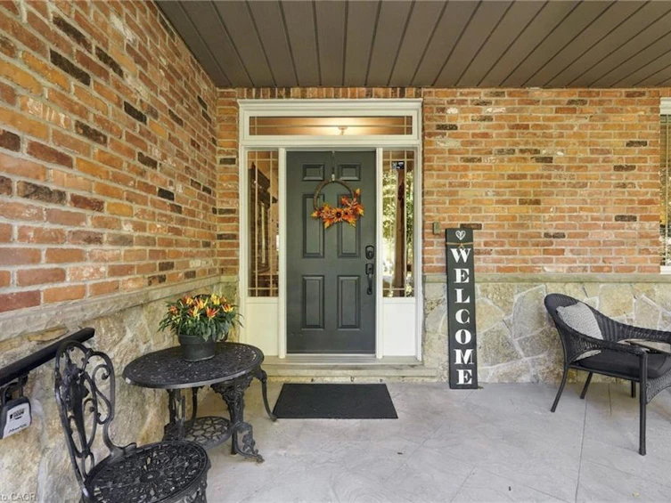 4 Summit Drive, Hamilton, ON, L8B 0E4 - 3