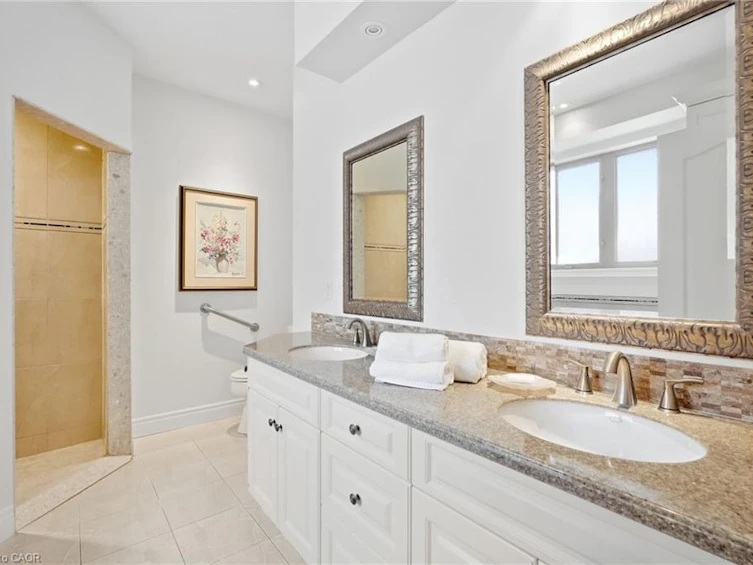 4 Summit Drive, Hamilton, ON, L8B 0E4 - 23