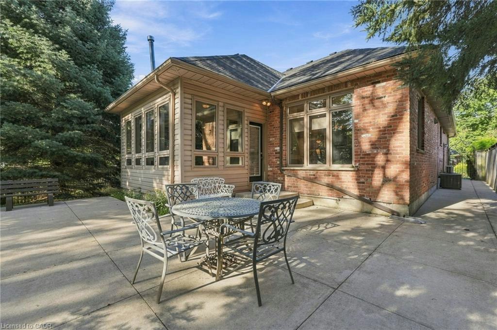 4 Summit Drive, Hamilton, ON, L8B 0E4 - 42