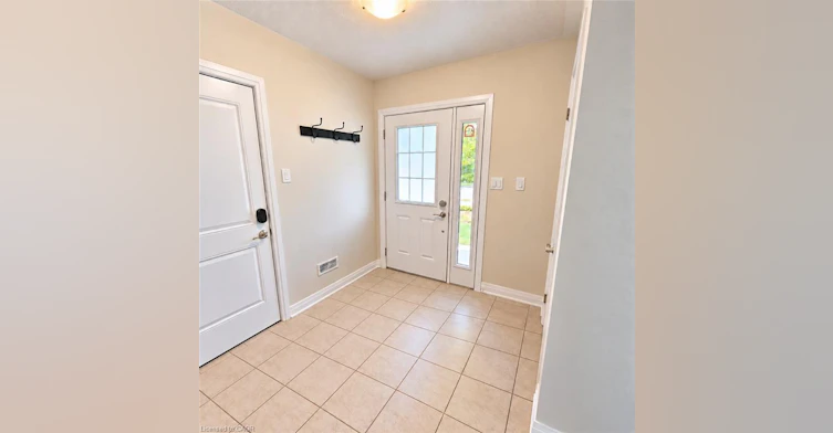 17-311 Woolwich Street, Waterloo, ON, N2K 0H4 - 3