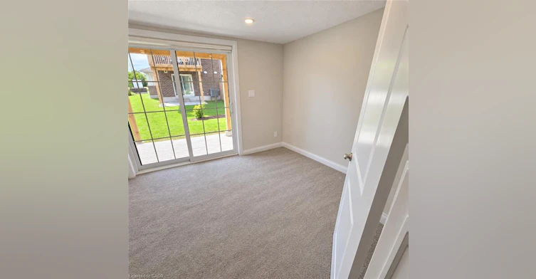 17-311 Woolwich Street, Waterloo, ON, N2K 0H4 - 4