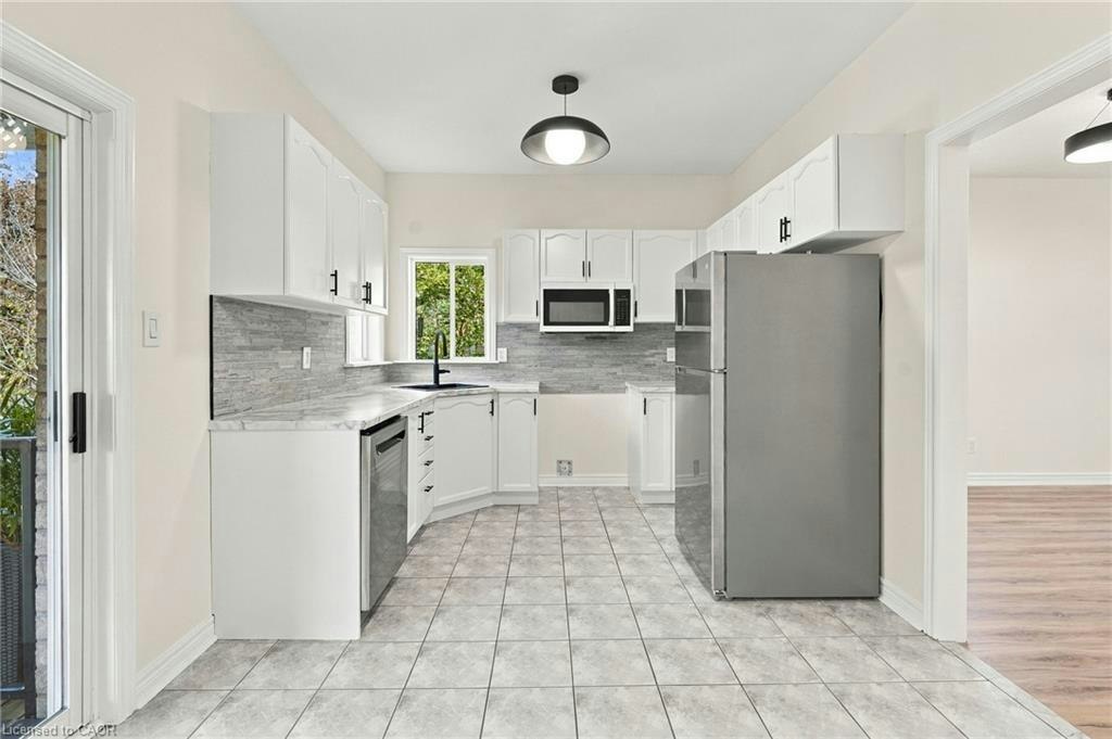 15 Dalrymple Drive, Hamilton, ON, L8B 0P6 - 11