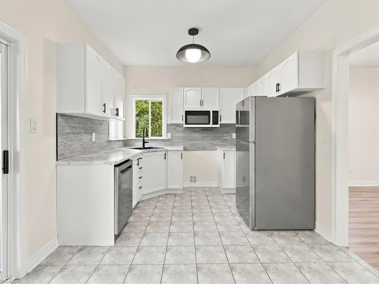 15 Dalrymple Drive, Hamilton, ON, L8B 0P6 - 11