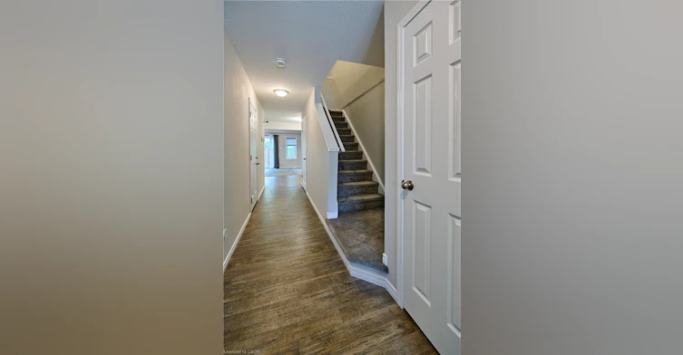 46-50 Pinnacle Drive, Kitchener, ON, N2P 0H8 - 3