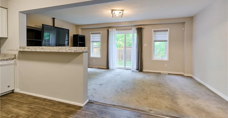 46-50 Pinnacle Drive, Kitchener, ON, N2P 0H8 - 9