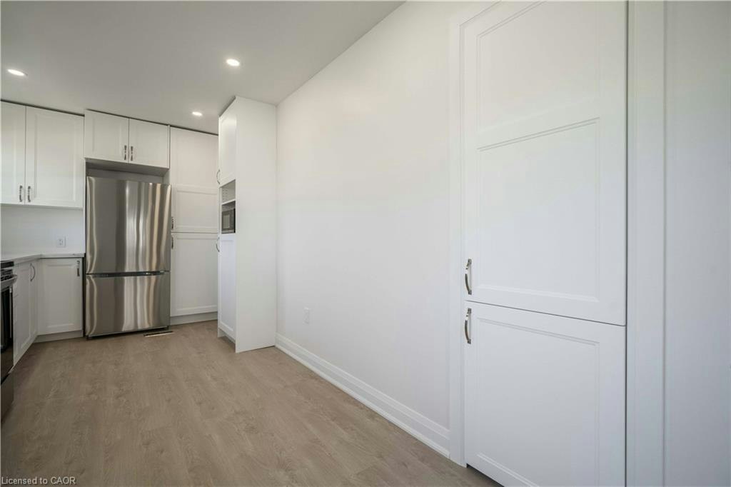 A-1 Hill Place, Hamilton, ON, L8G 2W3 - 10