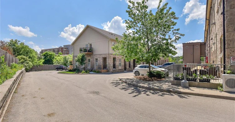 212-25 Concession Street, Cambridge, ON, N1R 2G6 - 2