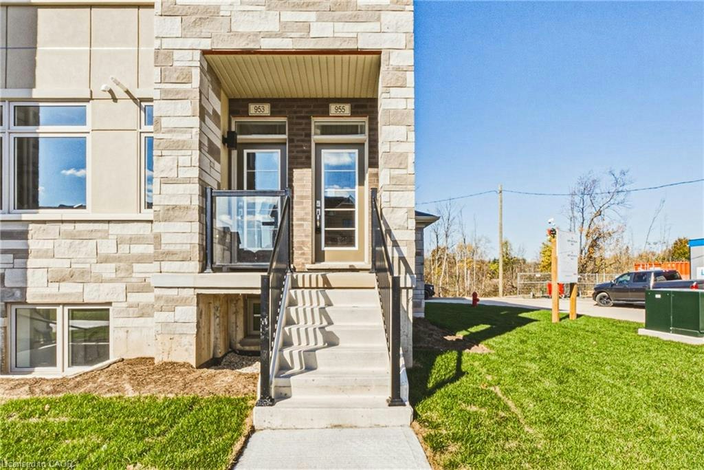 84-955 North Waterdown Drive, Hamilton, ON, L8B 2B1