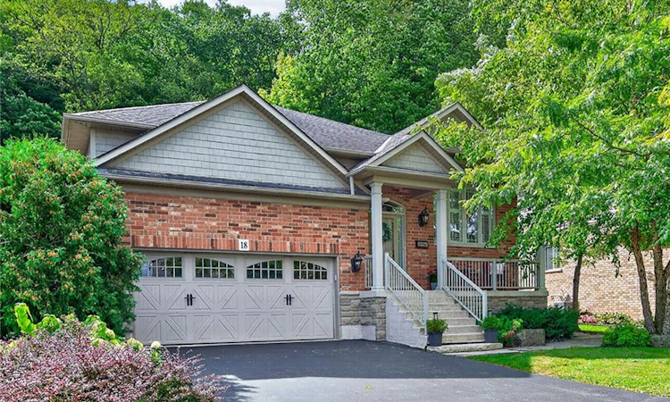 18 Heathcote Court
