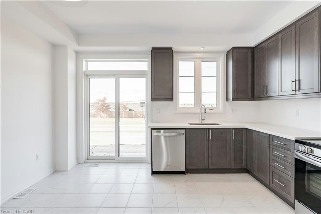 13-106 Court Drive, Brant, ON, N3L 0N1 - 11