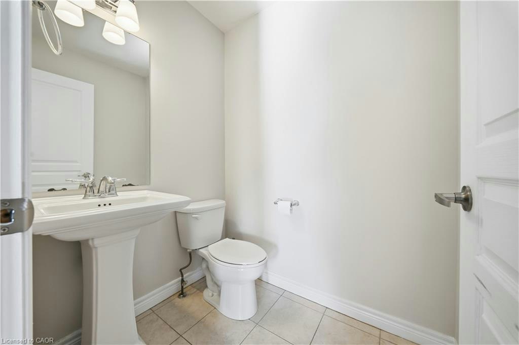 2 Whitehaven Lane, Kitchener, ON, N2H 0B3 - 10