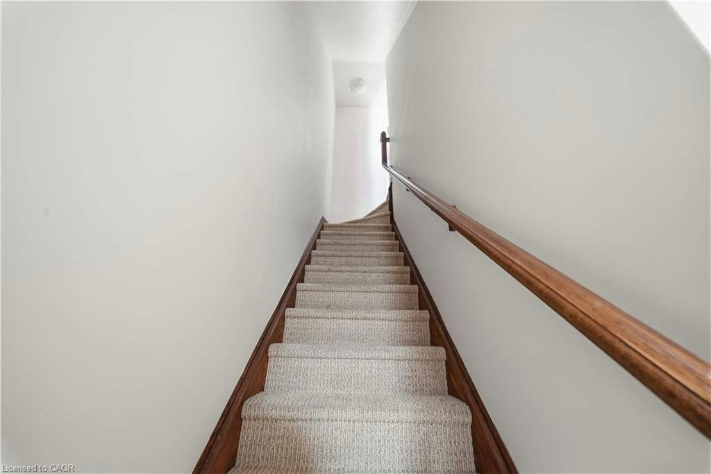 2 Whitehaven Lane, Kitchener, ON, N2H 0B3 - 9