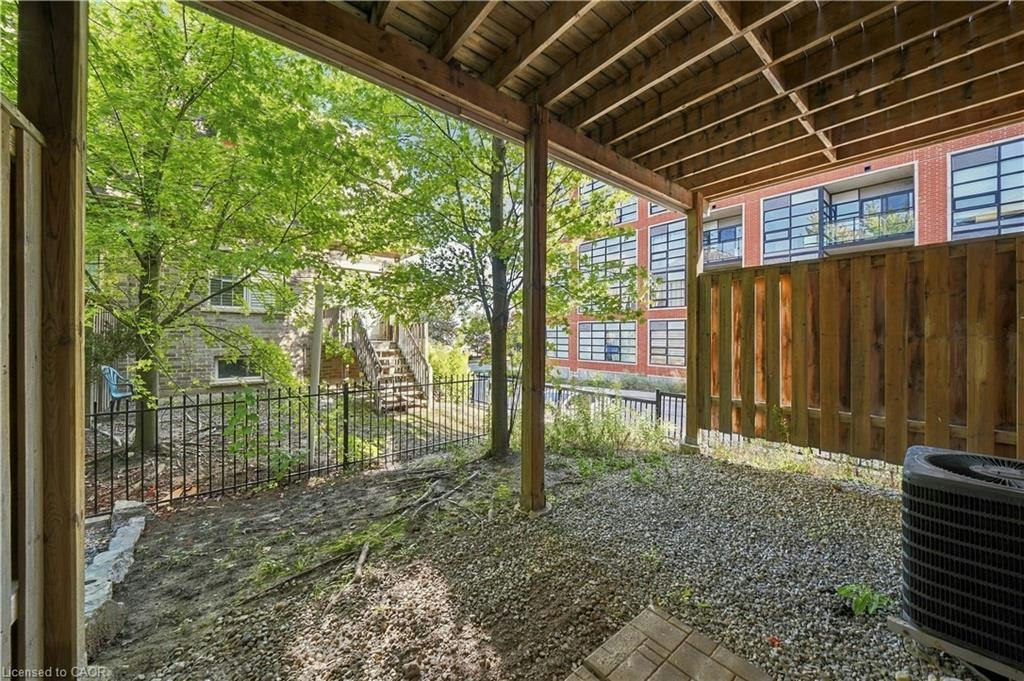 2 Whitehaven Lane, Kitchener, ON, N2H 0B3 - 42