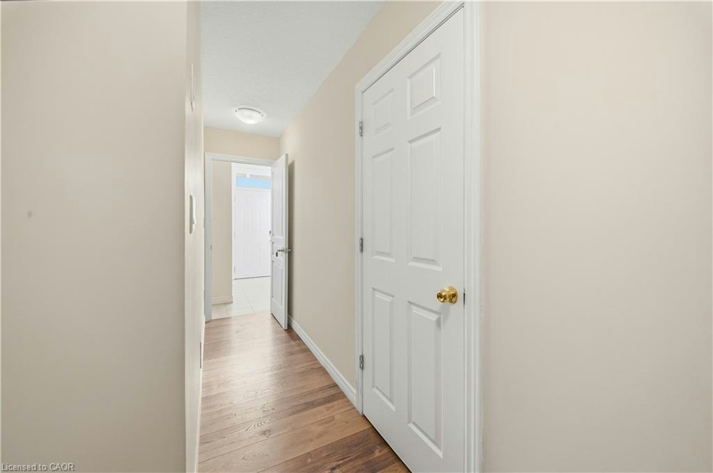 2 Whitehaven Lane, Kitchener, ON, N2H 0B3 - 8