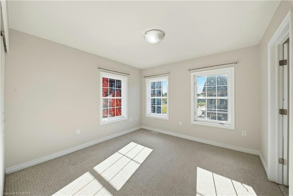 2 Whitehaven Lane, Kitchener, ON, N2H 0B3 - 29