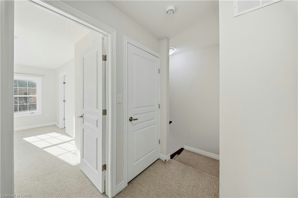 2 Whitehaven Lane, Kitchener, ON, N2H 0B3 - 32
