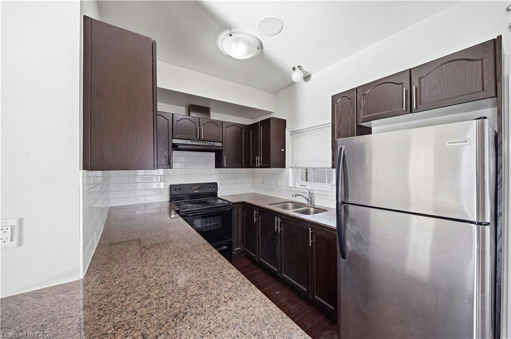 2 Whitehaven Lane, Kitchener, ON, N2H 0B3 - 13