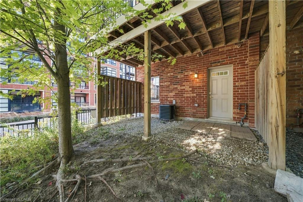 2 Whitehaven Lane, Kitchener, ON, N2H 0B3 - 40