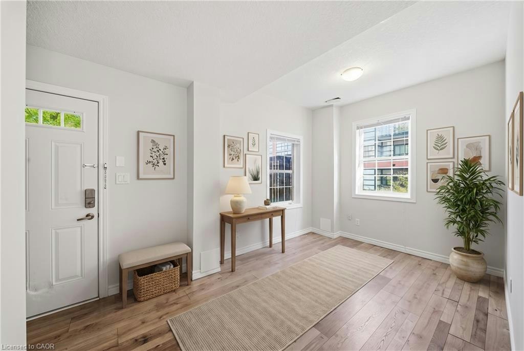 2 Whitehaven Lane, Kitchener, ON, N2H 0B3 - 4