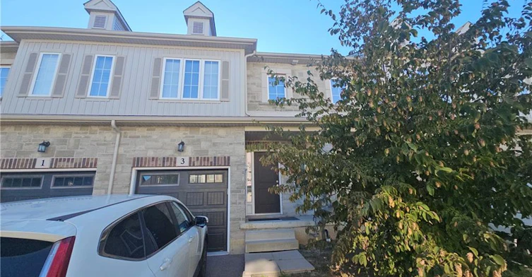 3 Sharp Drive, Hamilton, ON, L9K 0J9 - 2