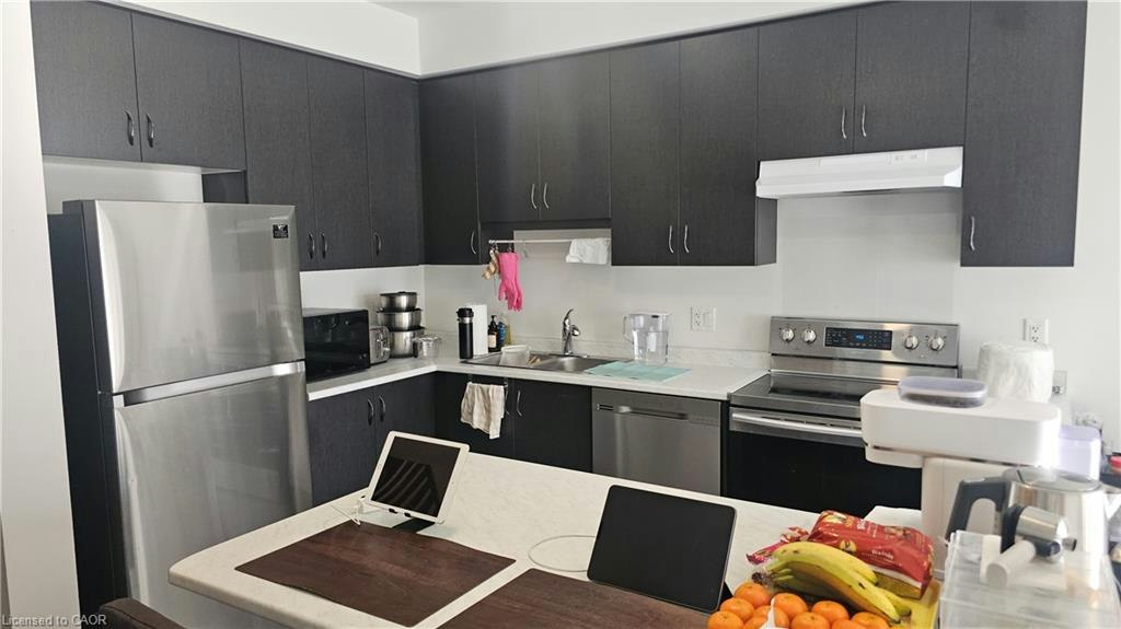3 Sharp Drive, Hamilton, ON, L9K 0J9 - 4