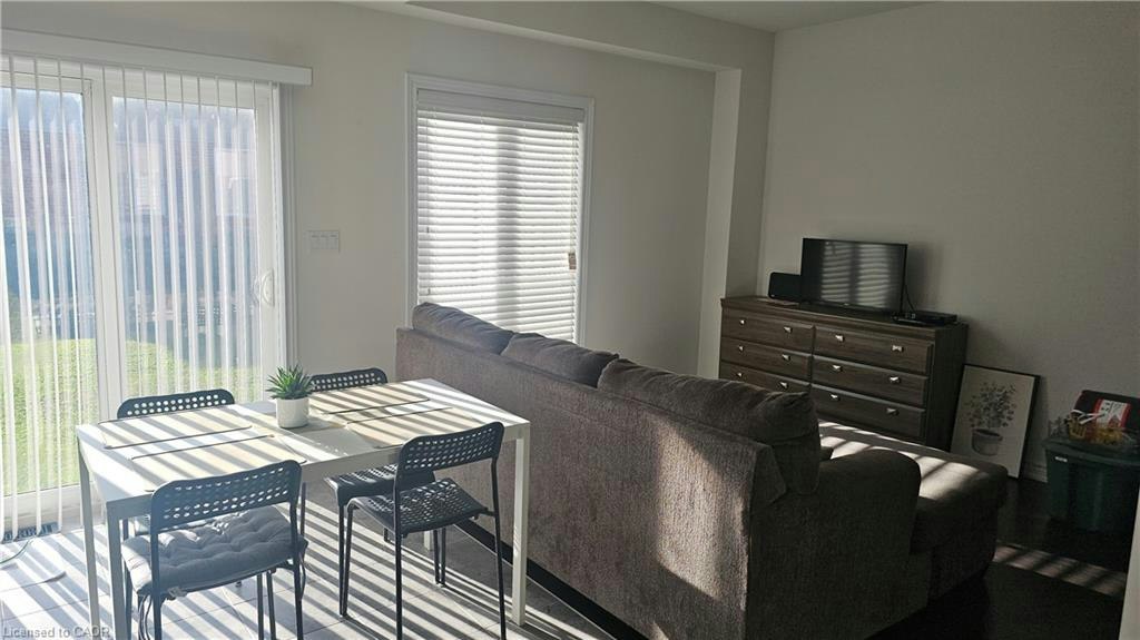 3 Sharp Drive, Hamilton, ON, L9K 0J9 - 3