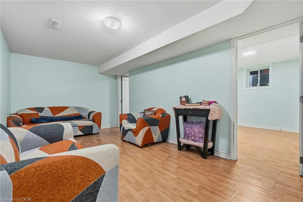 31 Peachwood Crescent, Hamilton, ON, L8E 5Z7 - 30