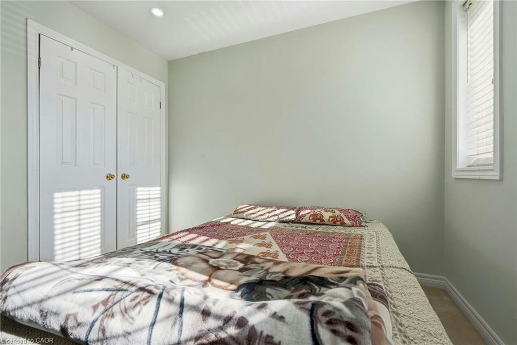 31 Peachwood Crescent, Hamilton, ON, L8E 5Z7 - 21