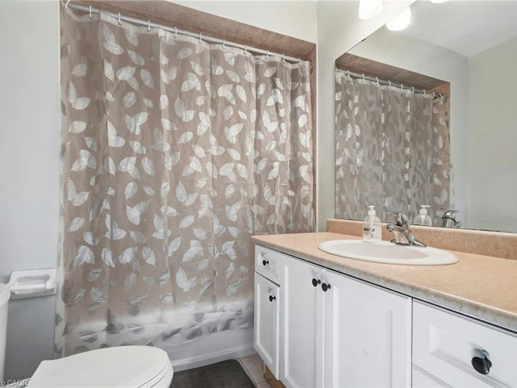 31 Peachwood Crescent, Hamilton, ON, L8E 5Z7 - 28