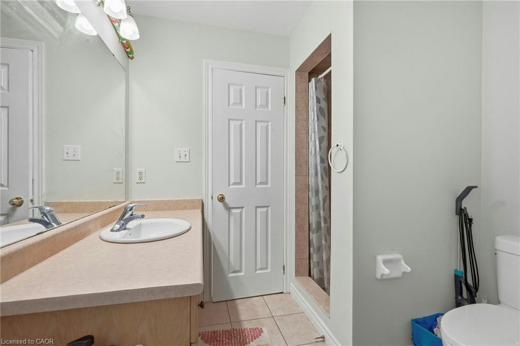 31 Peachwood Crescent, Hamilton, ON, L8E 5Z7 - 26