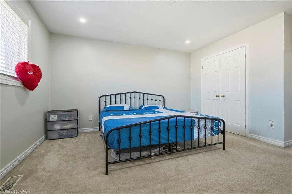 31 Peachwood Crescent, Hamilton, ON, L8E 5Z7 - 23