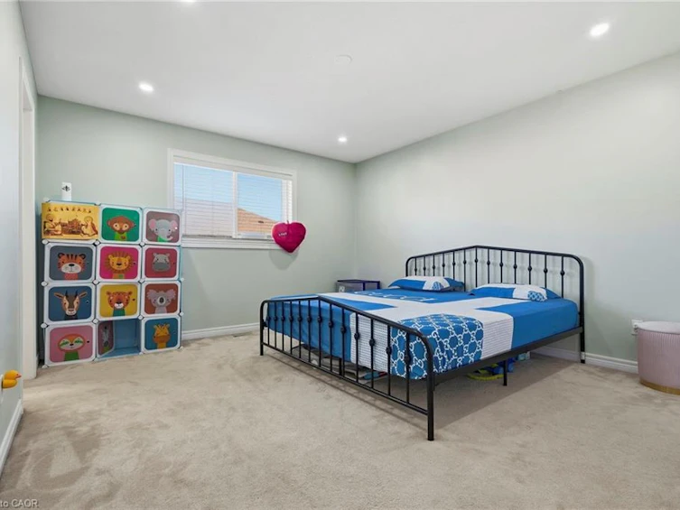 31 Peachwood Crescent, Hamilton, ON, L8E 5Z7 - 22