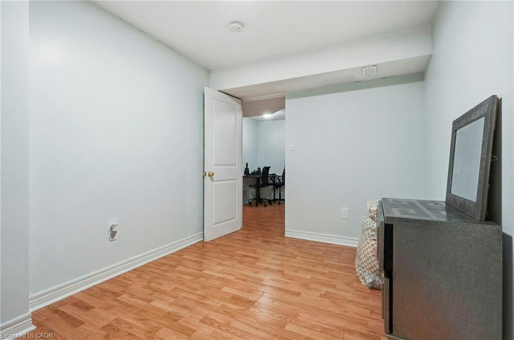 31 Peachwood Crescent, Hamilton, ON, L8E 5Z7 - 35