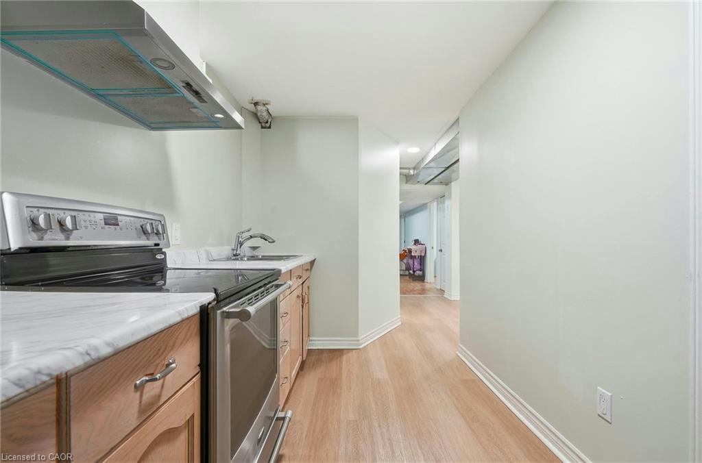 31 Peachwood Crescent, Hamilton, ON, L8E 5Z7 - 37