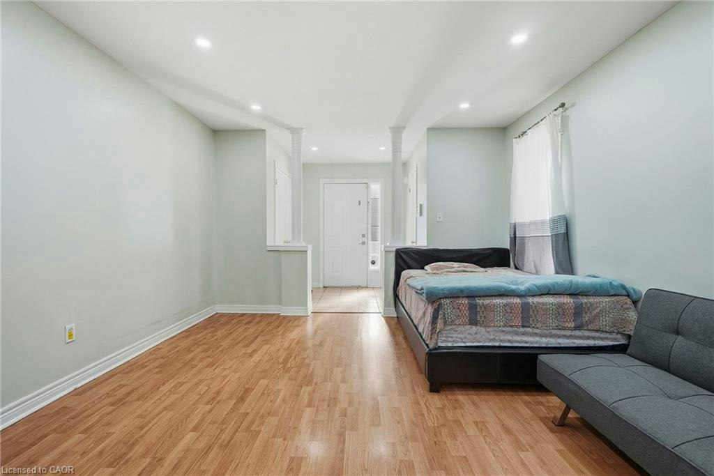 31 Peachwood Crescent, Hamilton, ON, L8E 5Z7 - 7