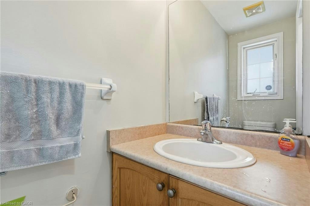 31 Peachwood Crescent, Hamilton, ON, L8E 5Z7 - 15